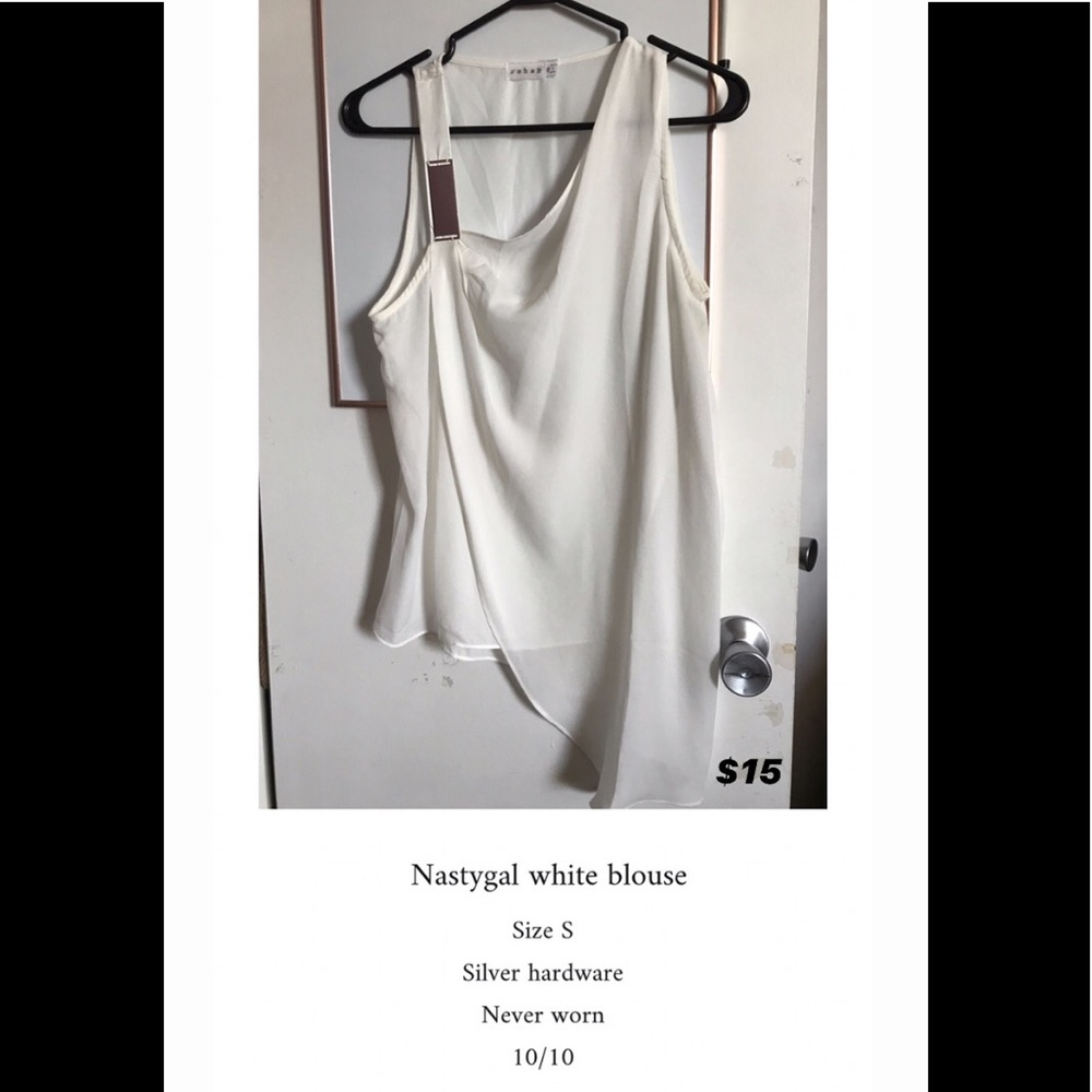 Clothes - Picture 14 of 16